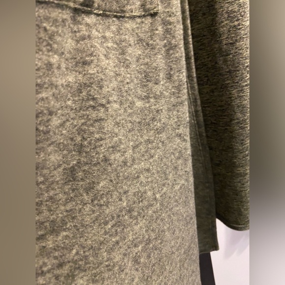 LuLaRoe Green Duster Cardigan With Pockets EUC Large - Picture 8 of 8
